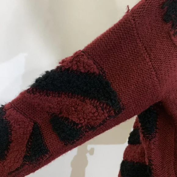 John + Jenn Crop Sweater Chunky Box Fit Chevron Geometric Stripe Pattern Fuzzy - Picture 7 of 10